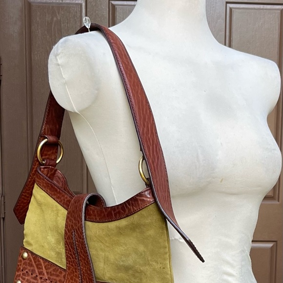 Yves Saint Laurent Handbags - Yves Saint Laurent leather handbag